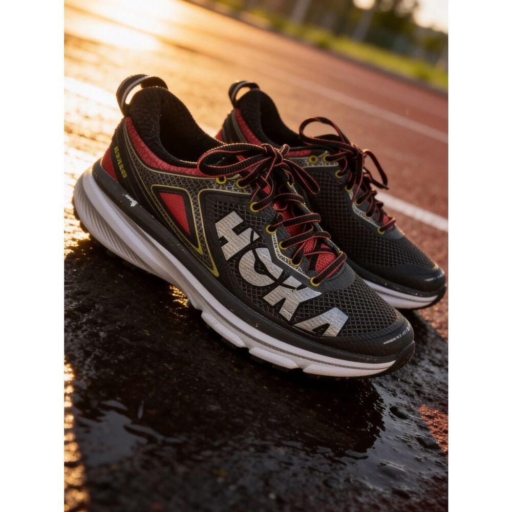 Hoka women’s Bondi dark gray and Red Running Shoes size 8.5